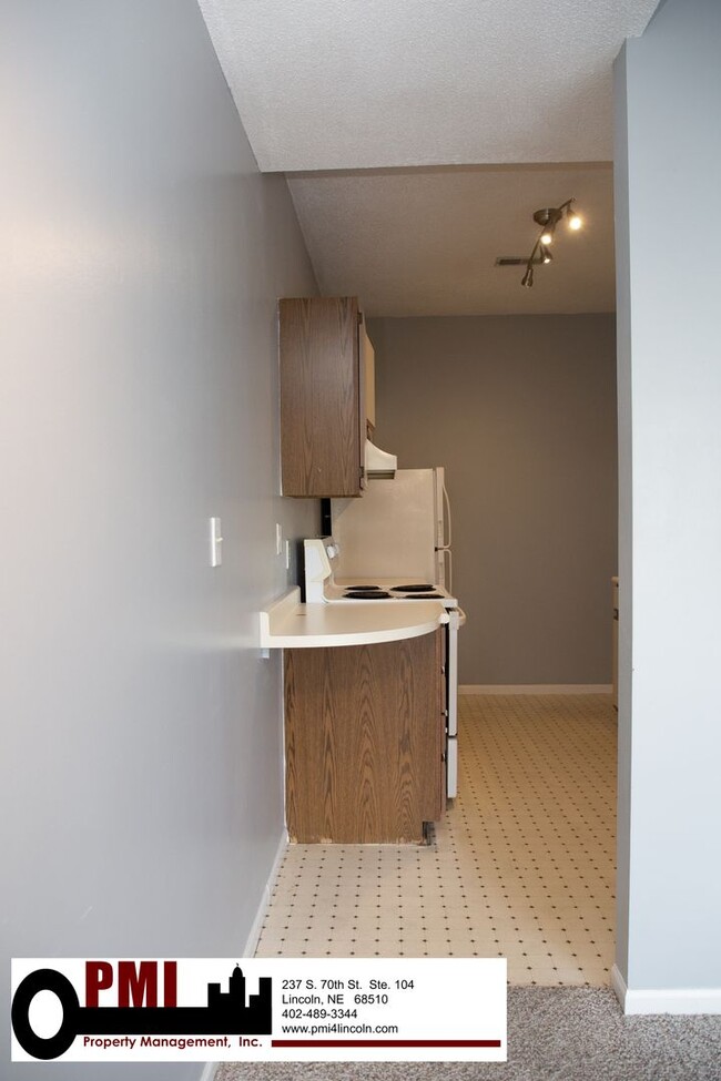 Photo - 2 Bedroom, 1.5 Bathroom Single Unit for Rent at Historic WaterPark