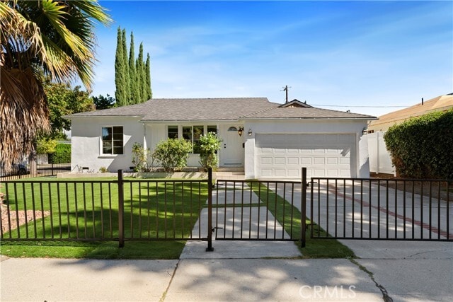 Photo - 6230 Zelzah Ave