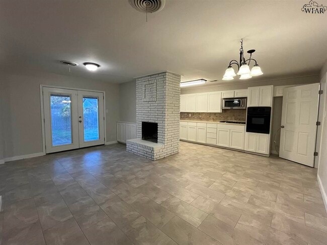 Photo - 2711 Chase Dr