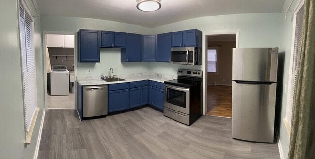 Photo - 715 Donald Ave