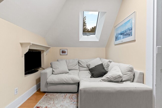 Photo - 21 Wenham St Unidad 3