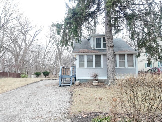 Photo - 117 Woodland Dr