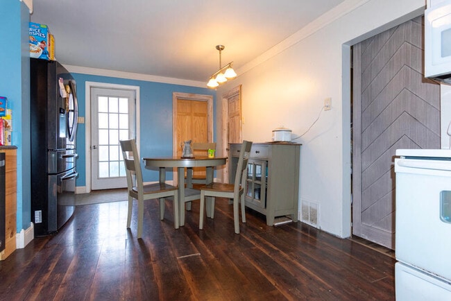 Photo - 431 Saint Thomas St