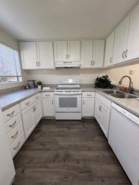 Building Photo - 8747 Navajo Rd Unit 3 Rental