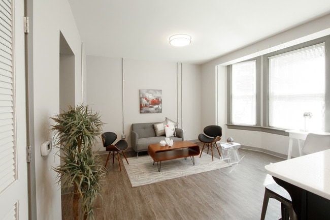 Living Room - HBG Realty SoMa