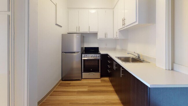 Photo - 4875 Dufferin