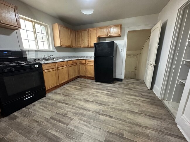 Photo - 311 Quarry St