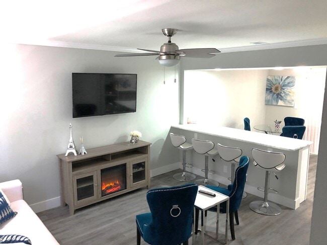 Photo - MOVE-IN/DEPOSIT SPECIAL!