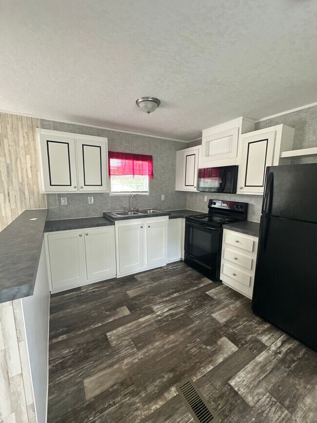 Photo - 2 Bed 2 Bath mobile home