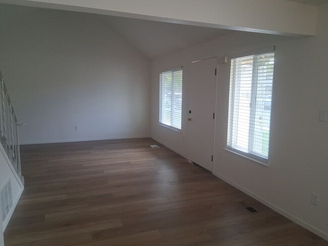 14 Condor Cir
