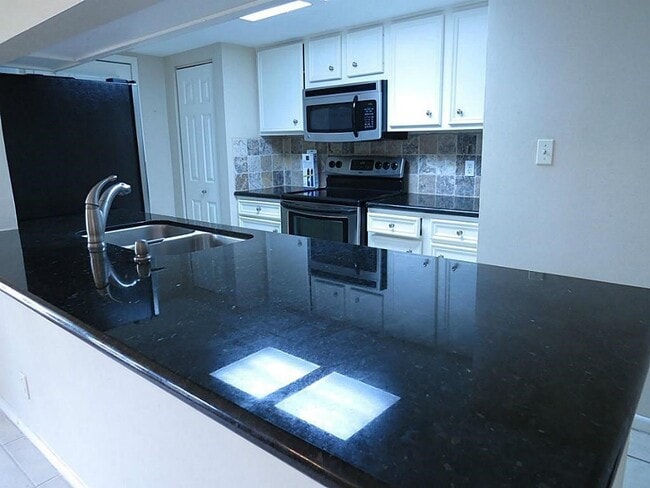 Photo - 9535 Clanton St