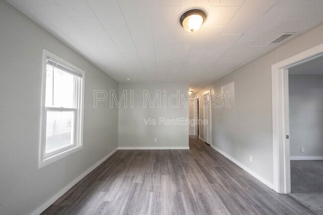 Photo - 3907 Hoyt Ave