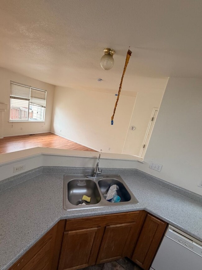 Photo - 1295 S Zeno Cir