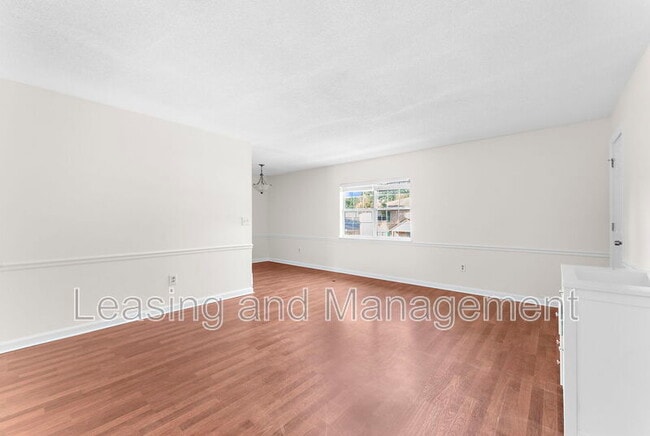 201 Oakmont Ave Unidad D