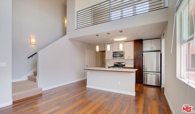 Photo - 1033 Doreen Place St Condo Unit D