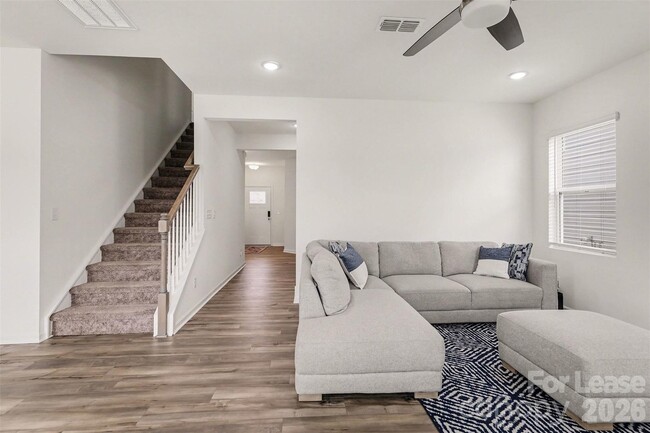 Photo - 1354 Harleston St