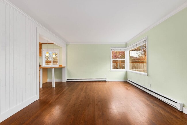 Photo - $1000 Off for a November move in! 3 Bedroo...