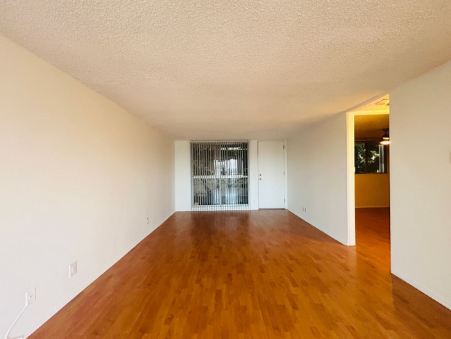 Photo - 1137 11th St Unidad 304