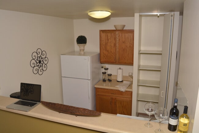 Vermilion House Apartments