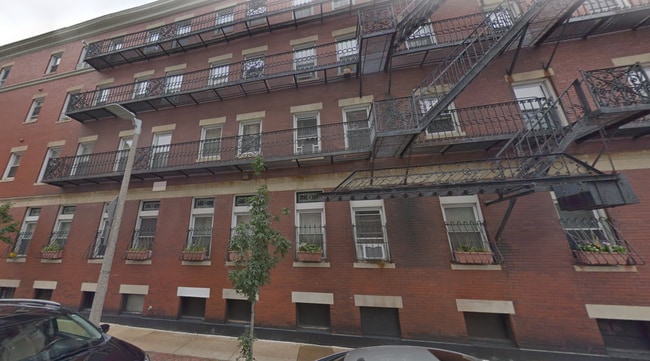 Photo - 39 Hemenway St