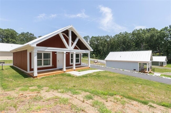 Photo - 1027 Smyzer Rd