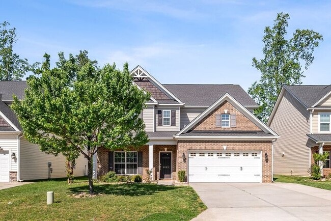 Building Photo - 5 Bedrooms in the heart of Summerfield!