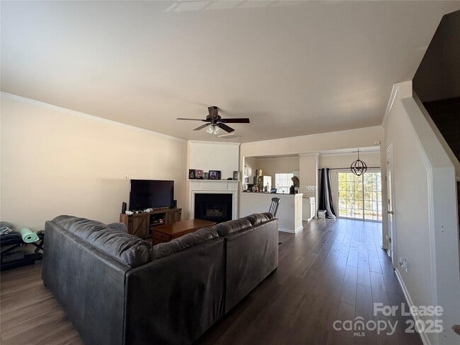 Photo - 6836 Rothchild Dr