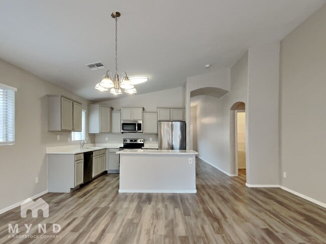 11806 W Camino Vivaz