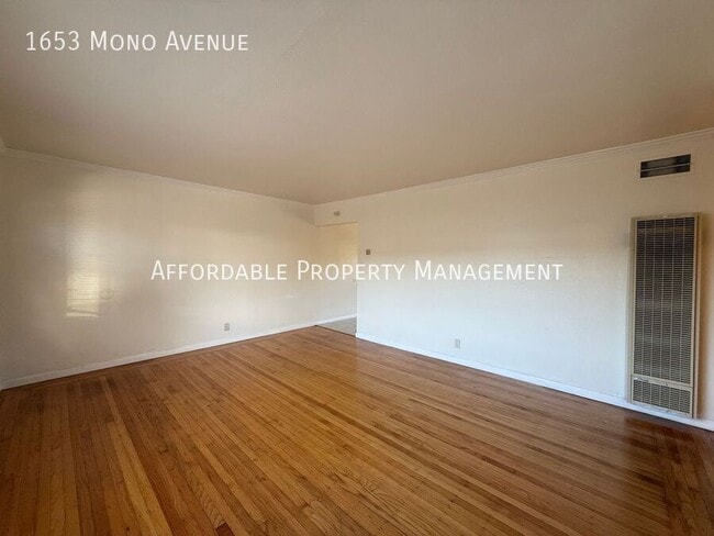 Photo - 1653 Mono Ave