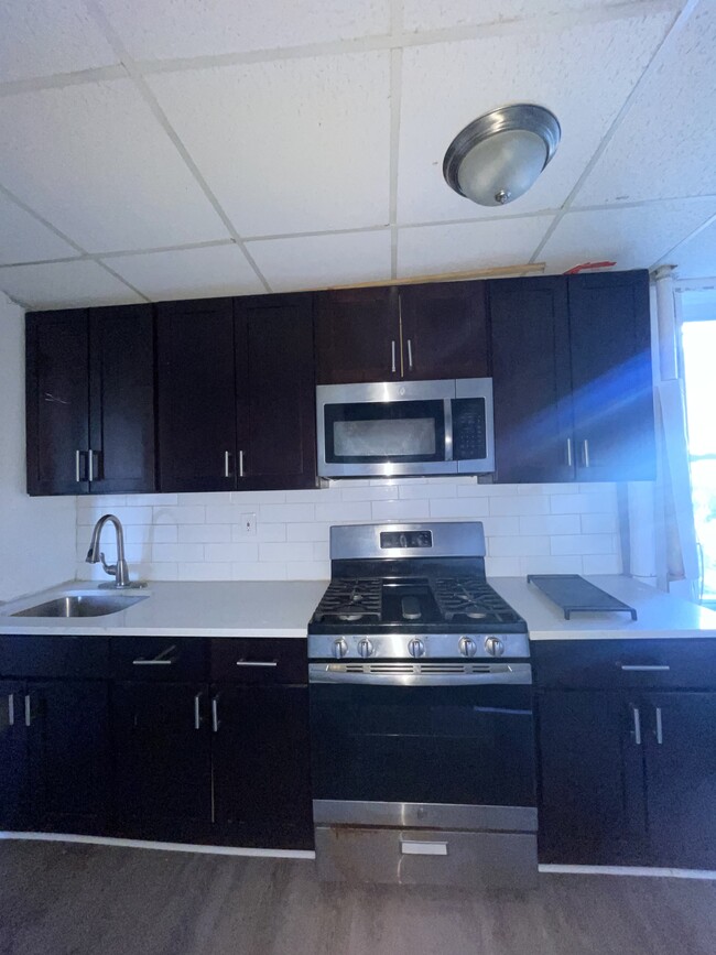 The state of the art kitchen - 42 W 29th St Unidad 2B Rental