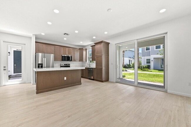 Photo - 16404 Mirabell Mnr Ln