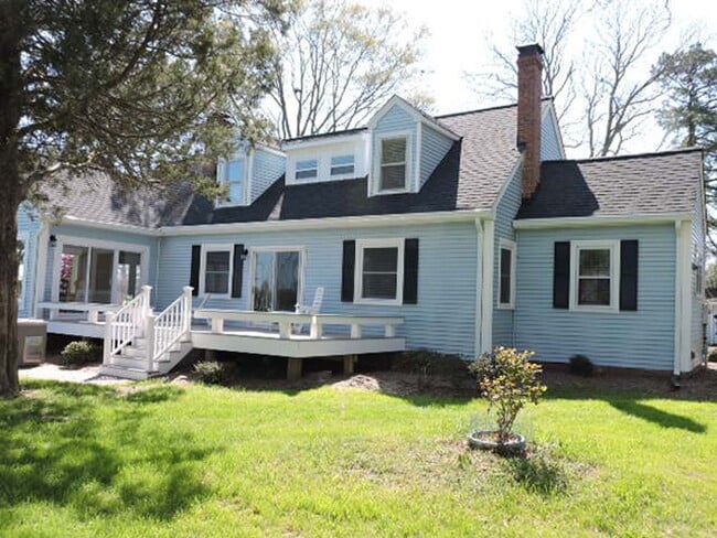 Building Photo - Call Office 804-642-2106 linda@vacosold.com Rental