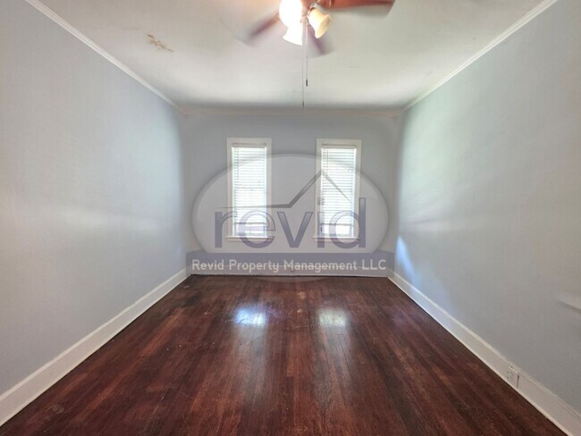 Photo - 148 Stonewall Pl