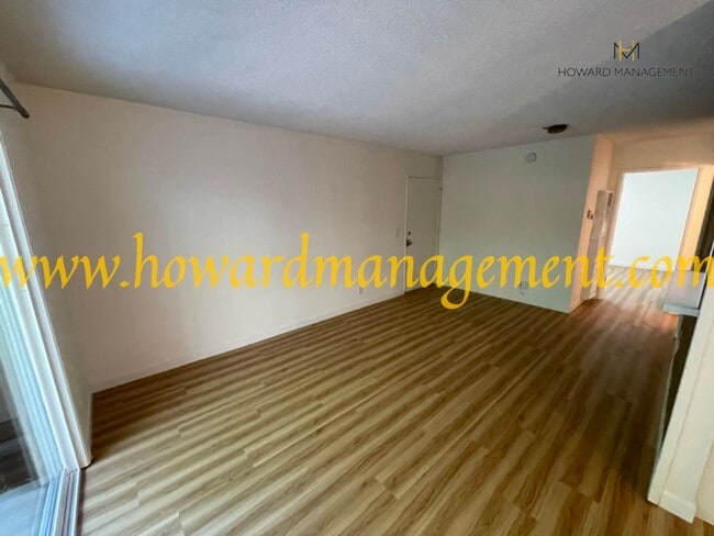 Photo - Bonus Den! Beautiful lower condo with large patio in Tara Hills, a resort style living complex! Unit 326
