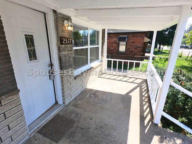 Photo - 2517 S McClure St