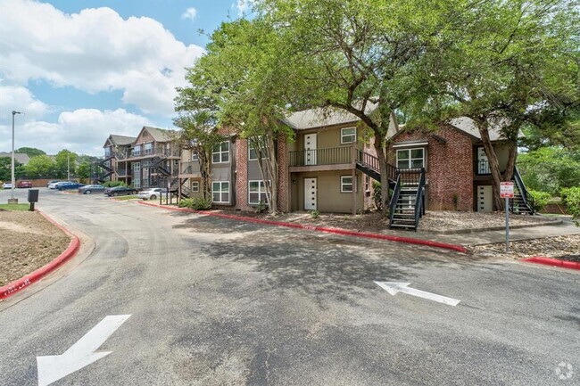 Building Photo - 3604 Clawson Rd Unit 203 Rental
