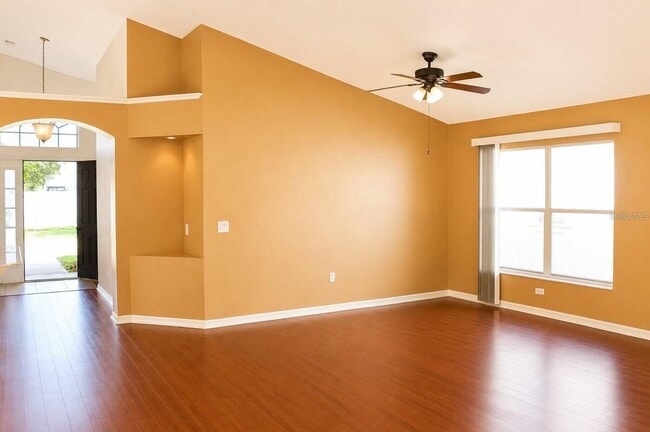 Photo - 145 Thornbury Dr