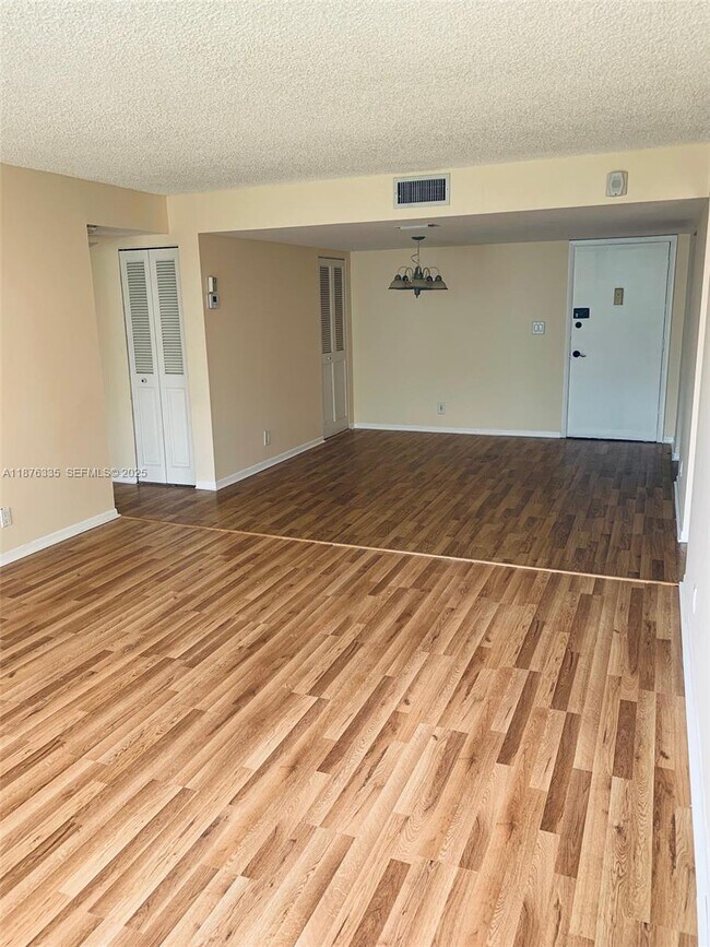 Photo - 6301 N University Dr Unit 216