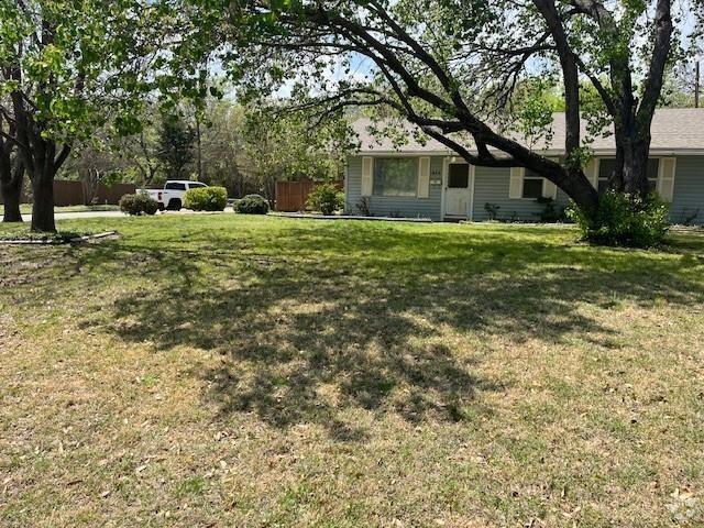 Building Photo - 810 S Mills Dr Rental