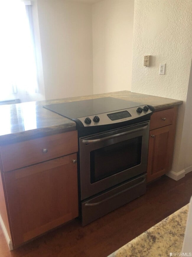 Photo - 201 Harrison St