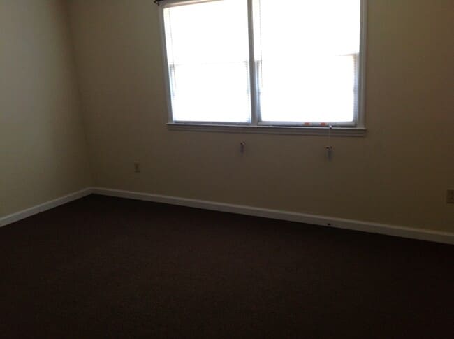Photo - 2 Bedroom Duplex/ Rockingham