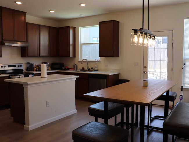 Photo - 7700 House Finch Dr