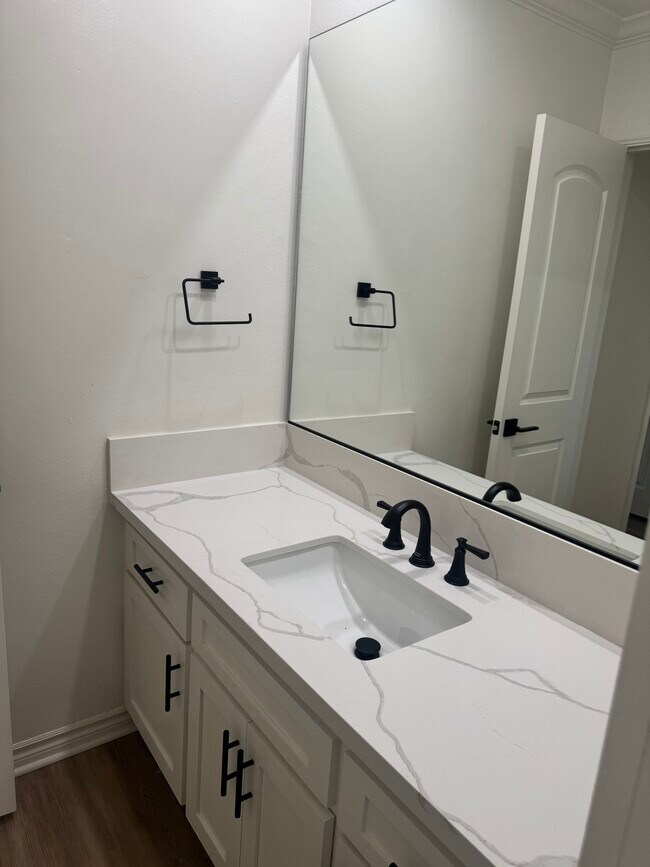 Photo - Heather Apartments
