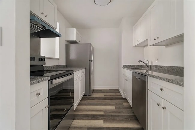 Photo - 76 Elm St Unit APT G05