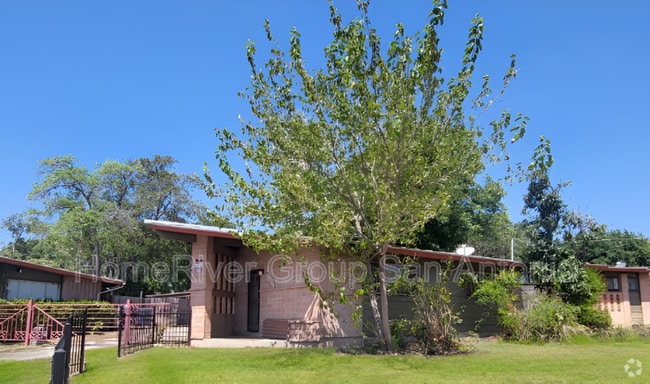 Building Photo - 103 E Skyview Dr Rental