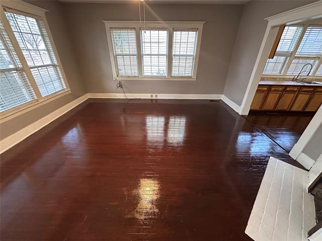 Photo - 5614 Columbia Ave