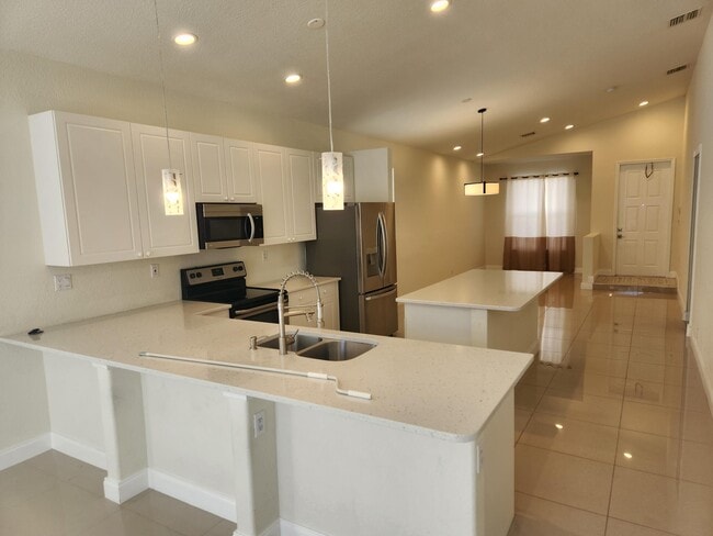 Photo - 5146 Massy Dr