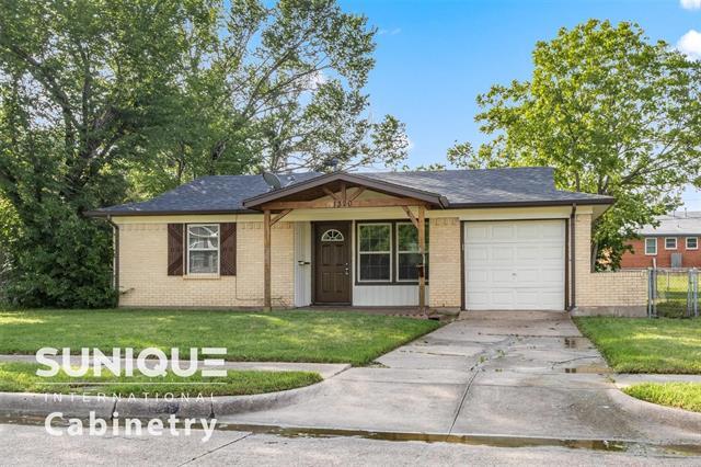 Photo - 1320 Longview St