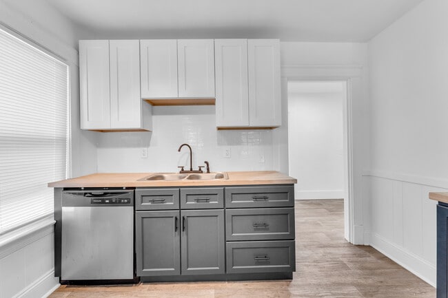 Photo - 3706 Spokane Ave Unidad Upper