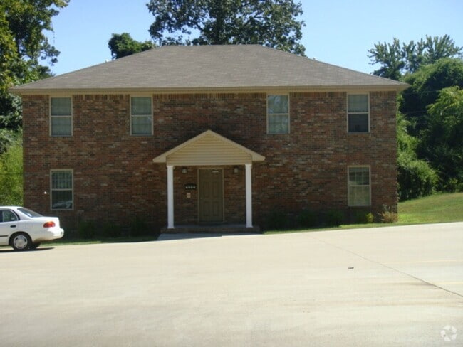 Building Photo - 112 E Carthage Ave Unit 1 Rental